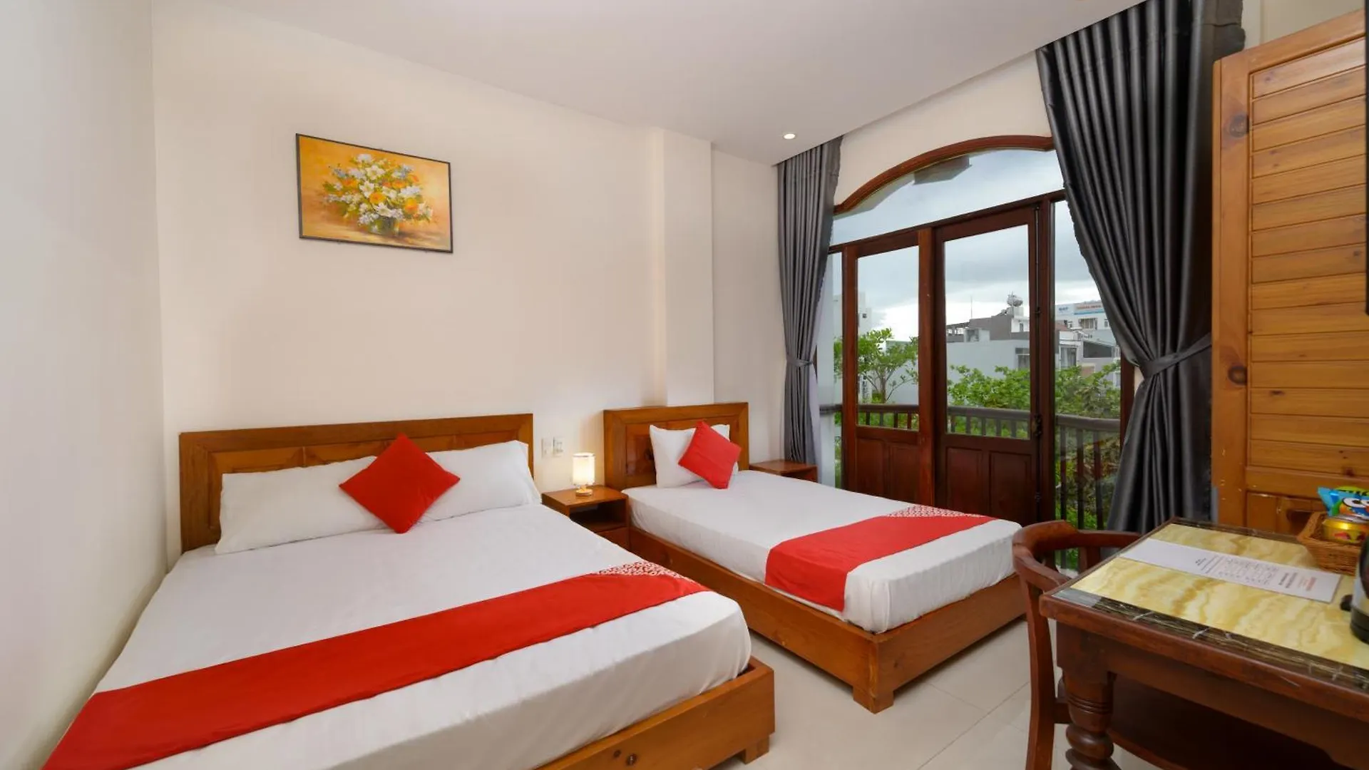 Hotel Sunshine Beach Da Nang