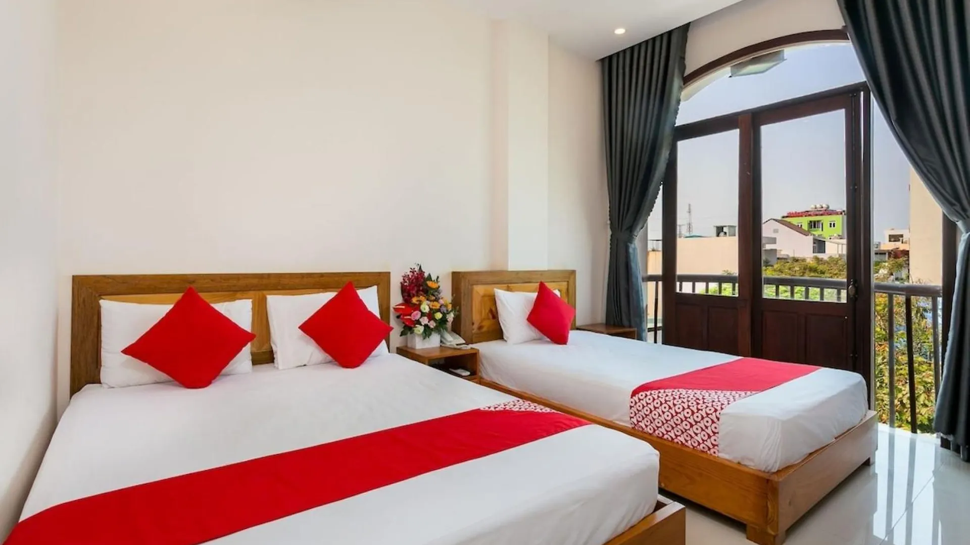 Sunshine Beach Da Nang Hotel