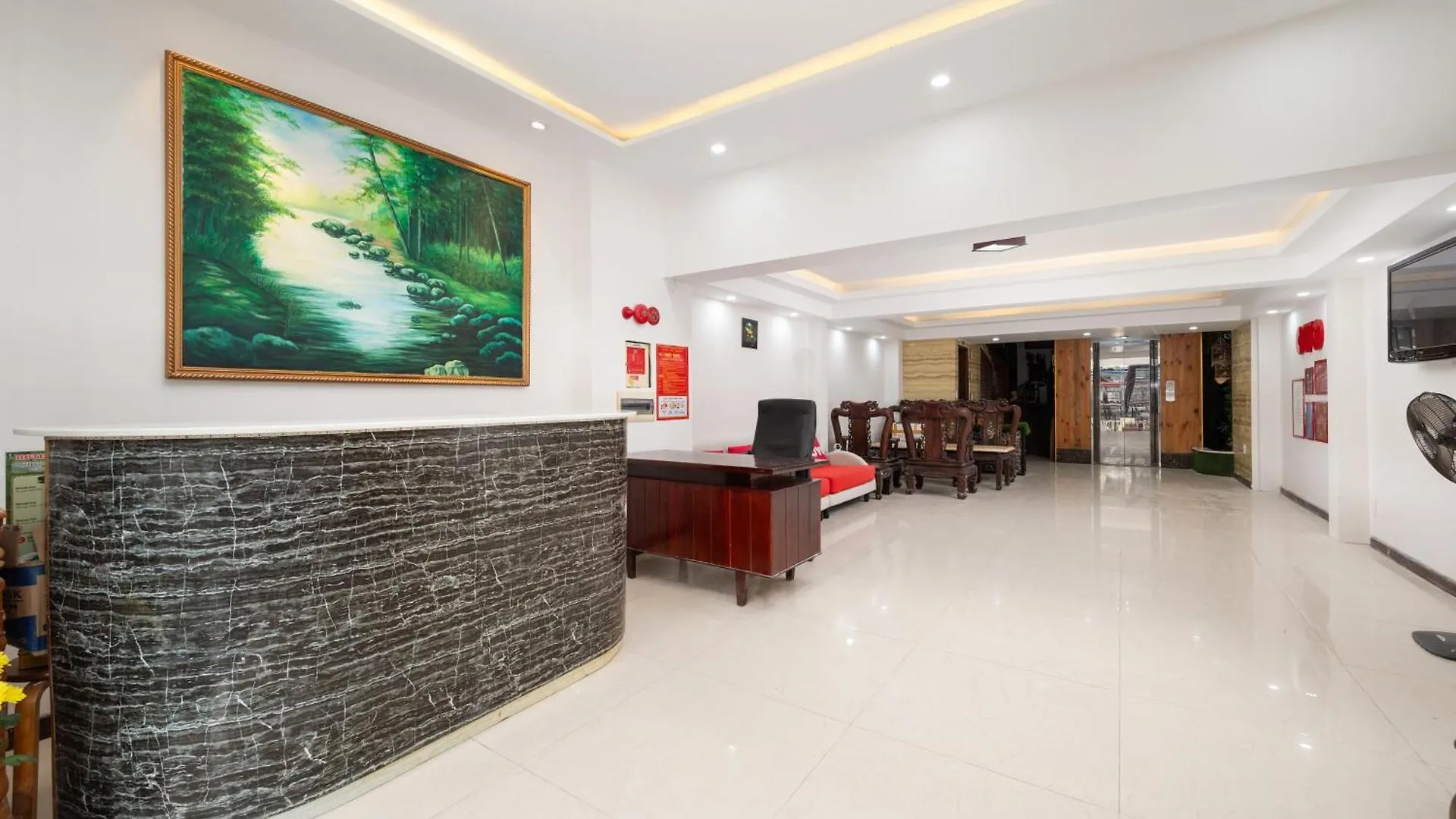 ** Hotel Sunshine Beach Da Nang Vietnam